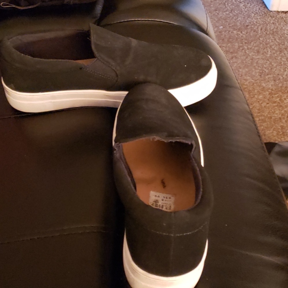 Shoes - Picture 3 of 3